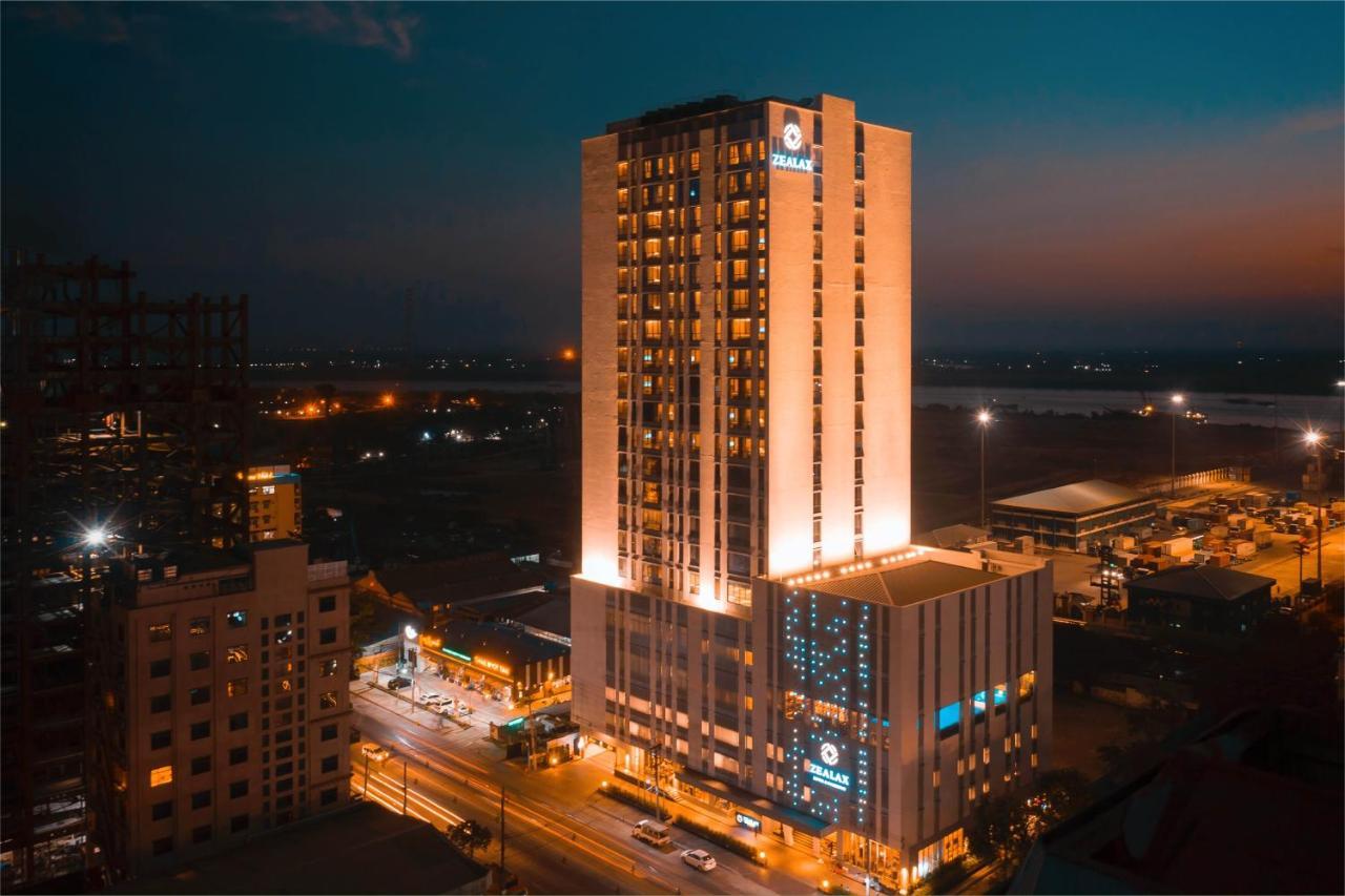 Zealax Hotel & Residence Yangon Exterior photo